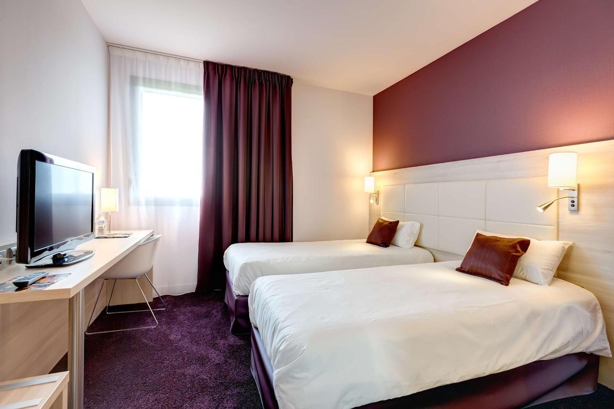 Brit Hotel Vendee Mer Les Achards  Exterior photo